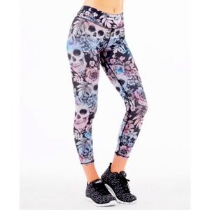 Evolution and Creation High Rise Skull Floral Capri Leggings S
